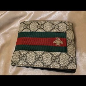 Men Gucci wallet